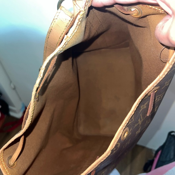 Louis Vuitton Monogram Bucket Bag - Picture 16 of 16